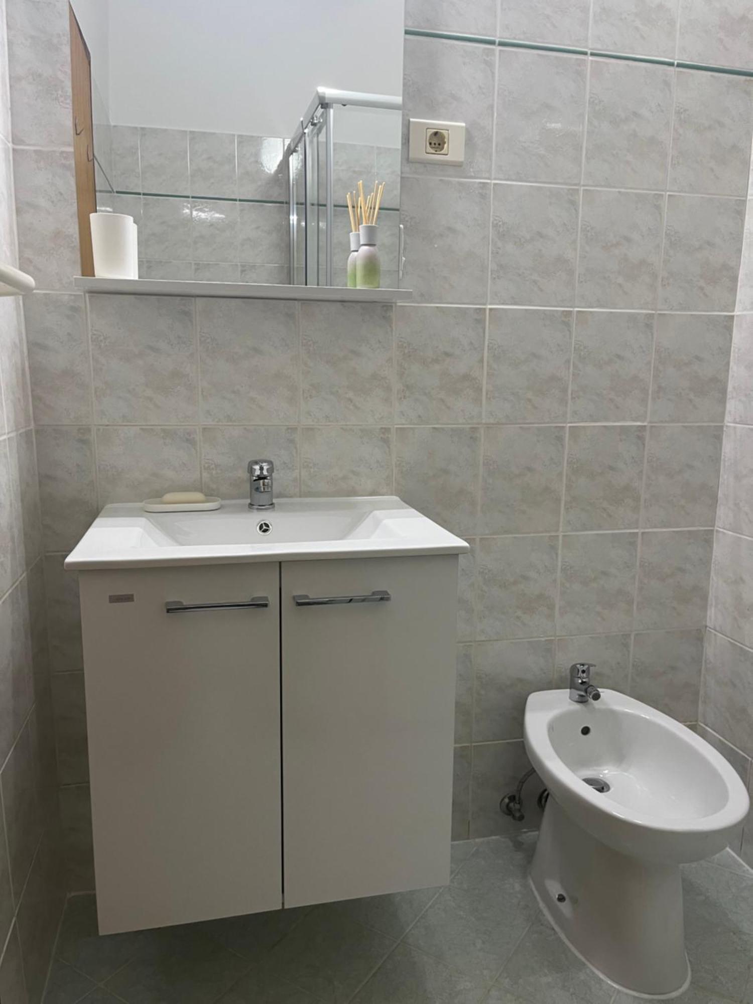 شقة Apartma Sunny إيزولا المظهر الخارجي الصورة