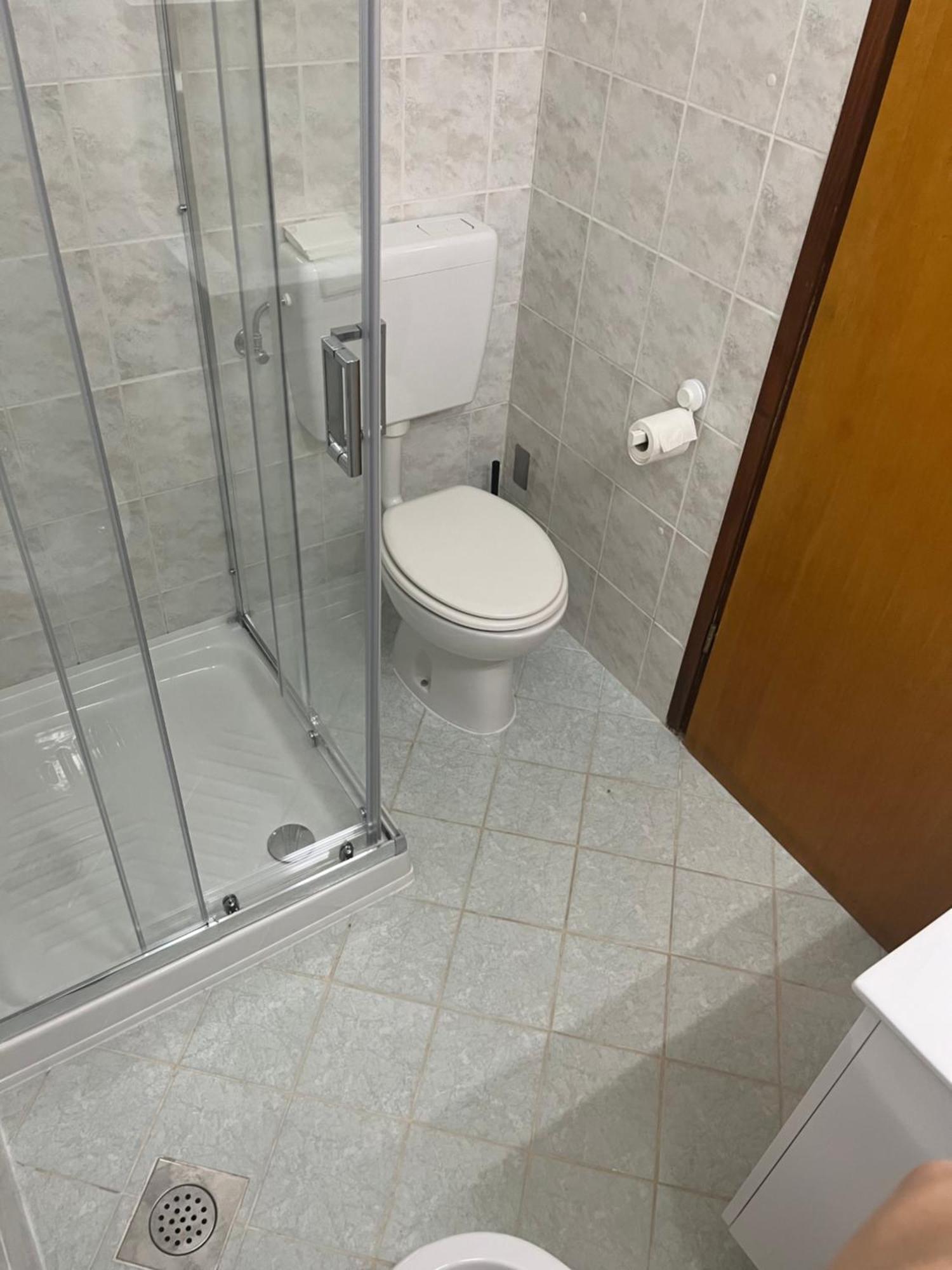 شقة Apartma Sunny إيزولا المظهر الخارجي الصورة